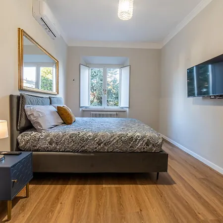 Lumen, Few Steps To The Walls, 2 Bath, 3 Smarttv, High Speed Fiber, Ac Lucca