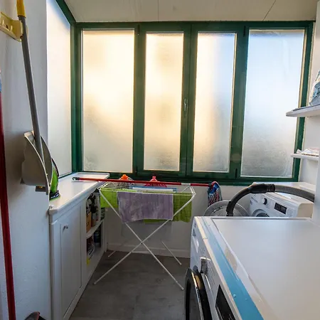 Lumen, Few Steps To The Walls, 2 Bath, 3 Smarttv, High Speed Fiber, Ac Apartmán *